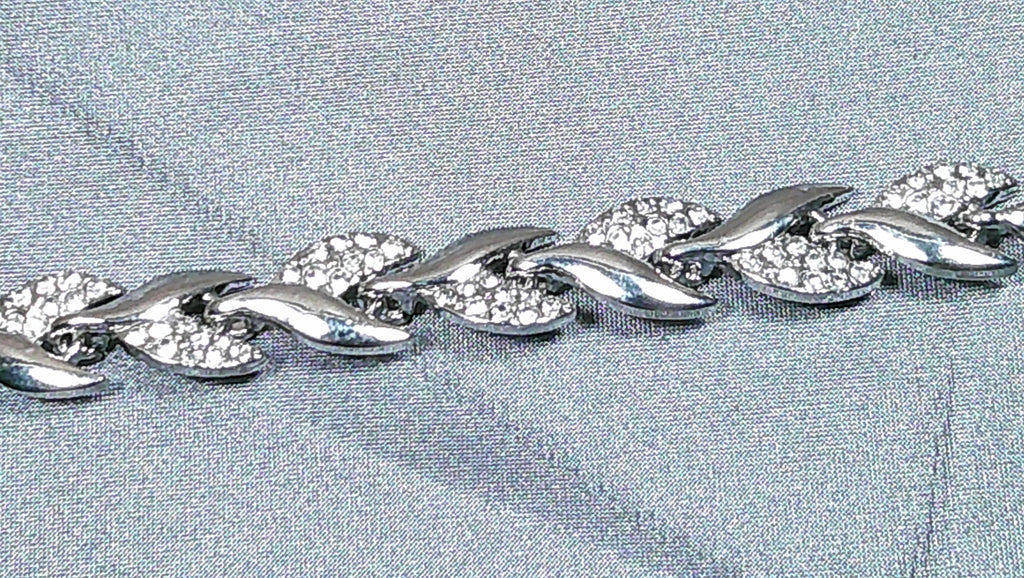 SILVER FAUX DIAMOND BRACELET.