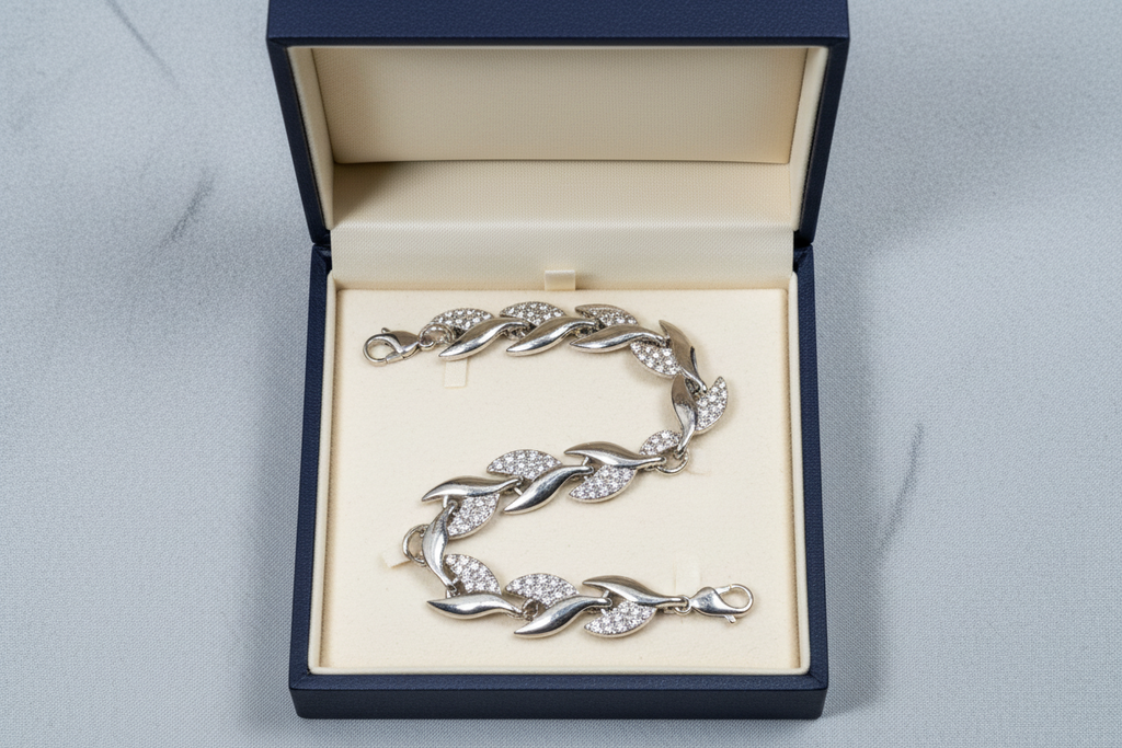 SILVER FAUX DIAMOND BRACELET.