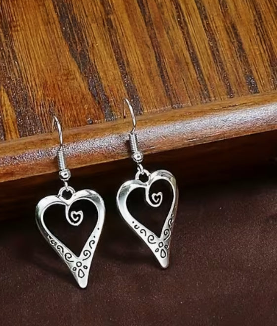 Hollow Heart Design Earrings.