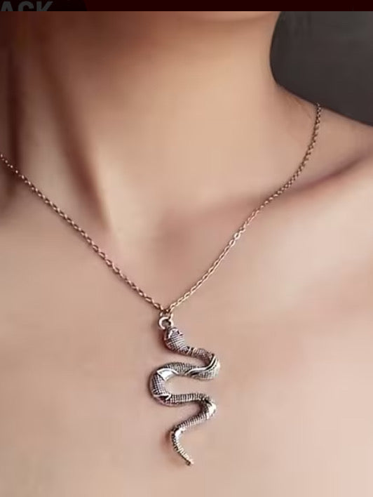 Snake Pendant Necklace.