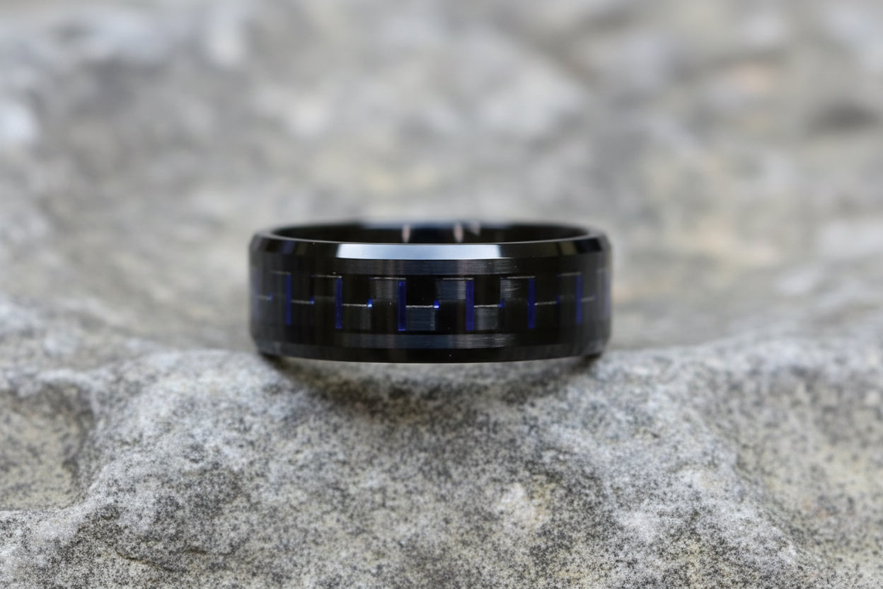 Tungsten Carbide Rings.  Carbon Fiber Inlays Band. Available in Green, Red, Blue.
